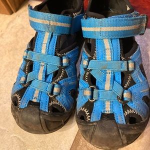 Merrel Hydro Big Kid size 11M